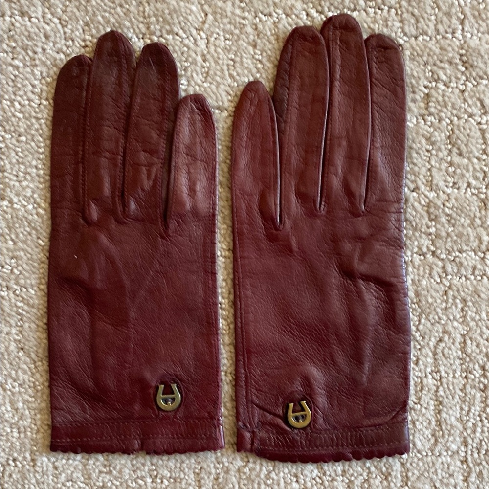 Etienne AignerBurgundy Leather Gloves
